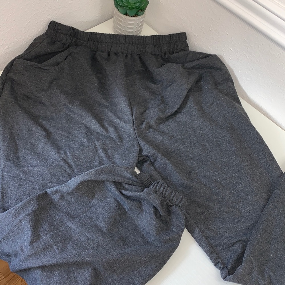 Never been worn SHEIN grey sweats with pockets